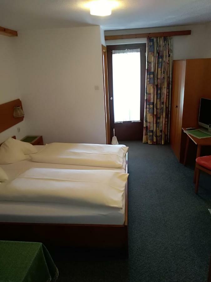 Hotel Garni Alpenrose Ischgl Exteriör bild
